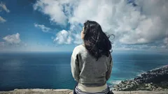 Psychologové uvedli tři znaky toho, že se cítíte dobře, když jste sami.