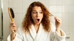 Na internetu získává na popularitě levná domácí maska na vlasy ze dvou ingrediencí.